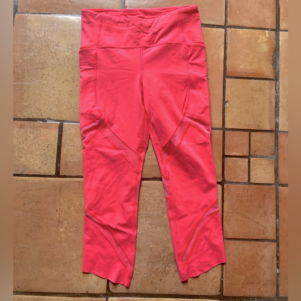 LuluLemon cropped athletic pants